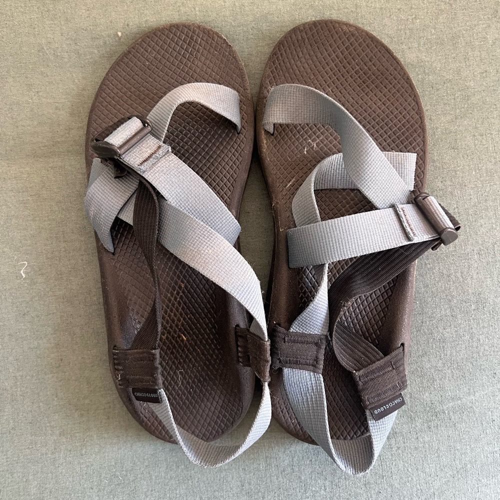 Men’s 10 Classic Chaco Light blue